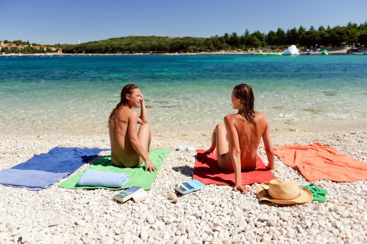 Maistra Camping Koversada Uncovered Naturist Mobile Homes Vrsar Kültér fotó